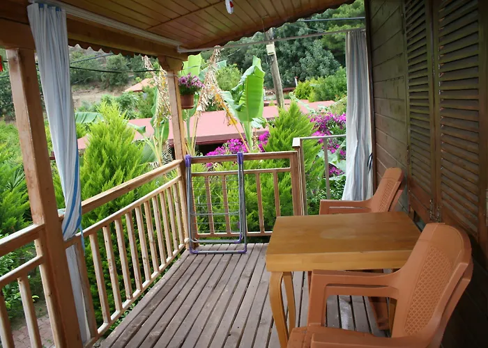 מלון Naz Çıralı