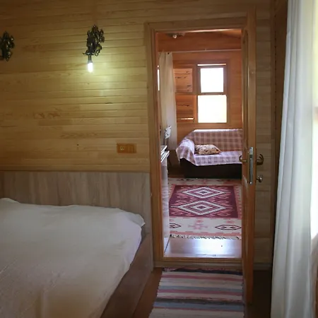 Naz Hotel